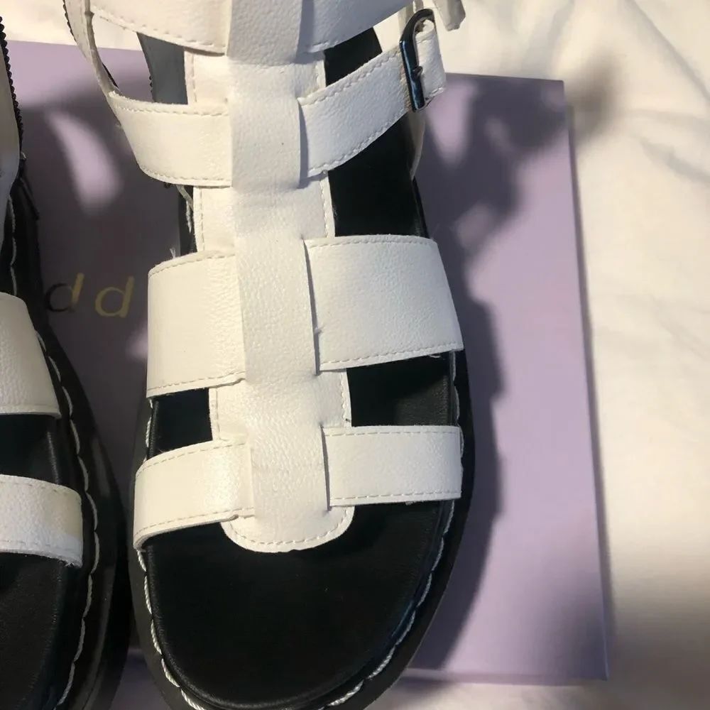 Madden Girl White Fisherman Sandals - Picture 6 of 7